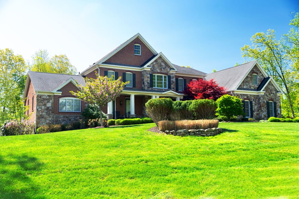 House,In,Suburb,In,North,America.,Luxury,Houses,With,Nice